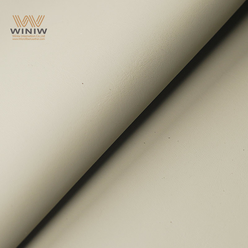 Le similicuir en polyuréthane séduit dans la mode et la décoration intérieure.