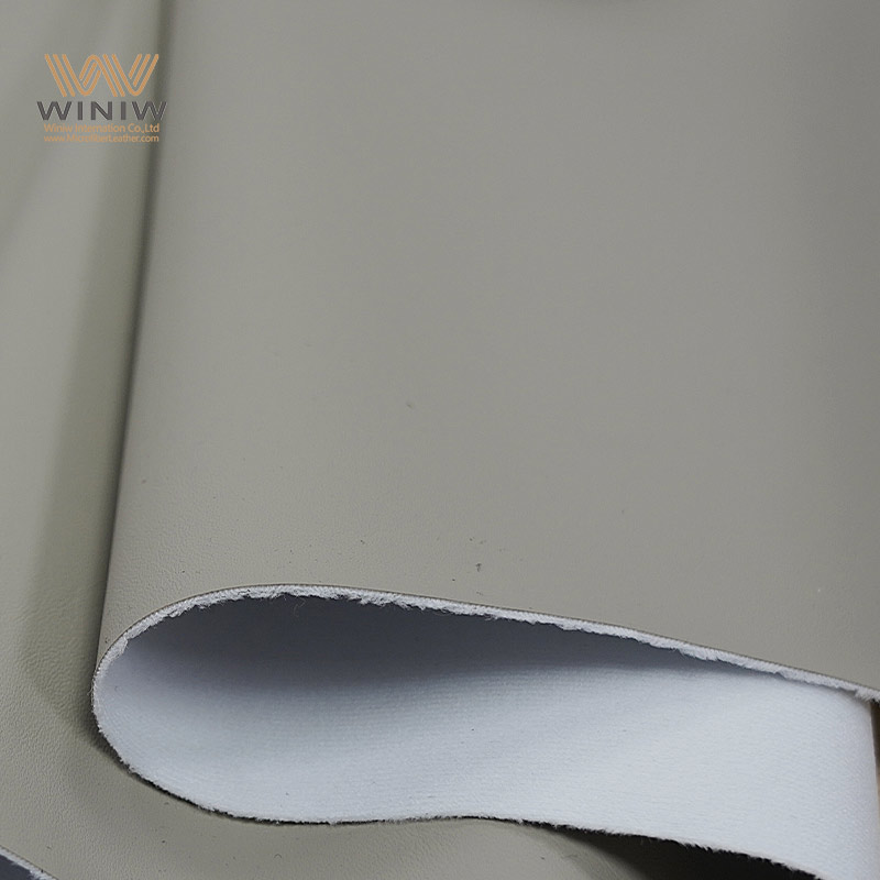 Le revêtement en cuir synthétique simplifié pour les débutants